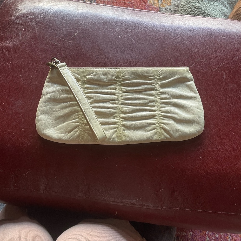 HOBO CONTINENTAL Lemon-Cream Wristlet
